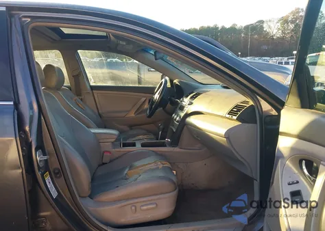 2010 Toyota Camry Se z USA, uszkodzony, nr VIN 4T1BF3EK5AU029292